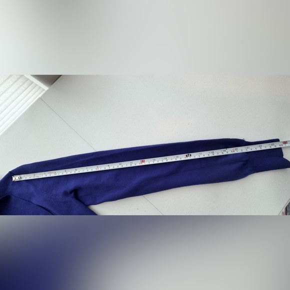 Elie Tahari Merino Wool Cardigan - Picture 9 of 9